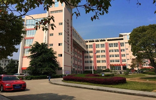 梅州市梅江區(qū)梅鐵技術學校