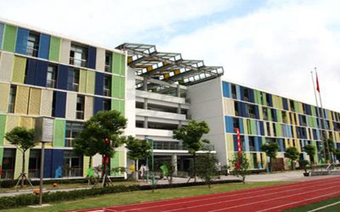 成都鐵路衛(wèi)生學(xué)校口腔修復(fù)工藝專業(yè)